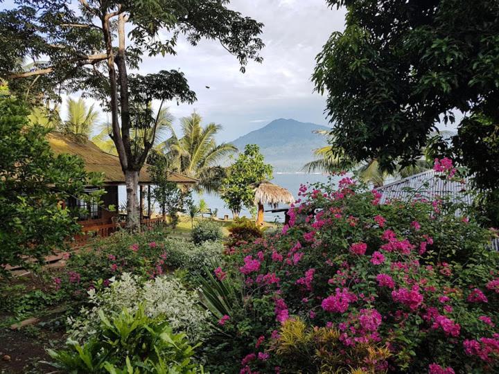 Two Fish Resort Lembeh Bitung 外观 照片